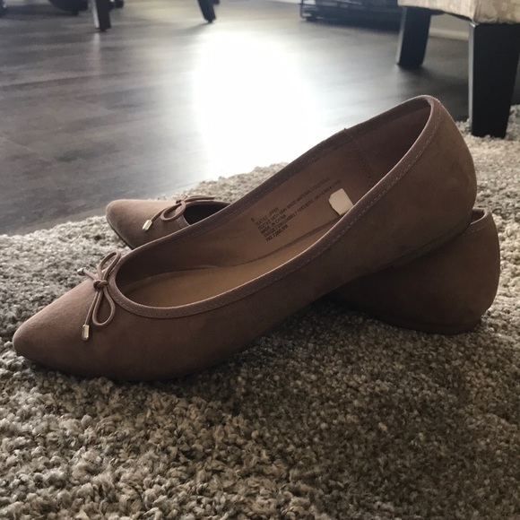 Merona Tan Flats - Picture 4 of 4